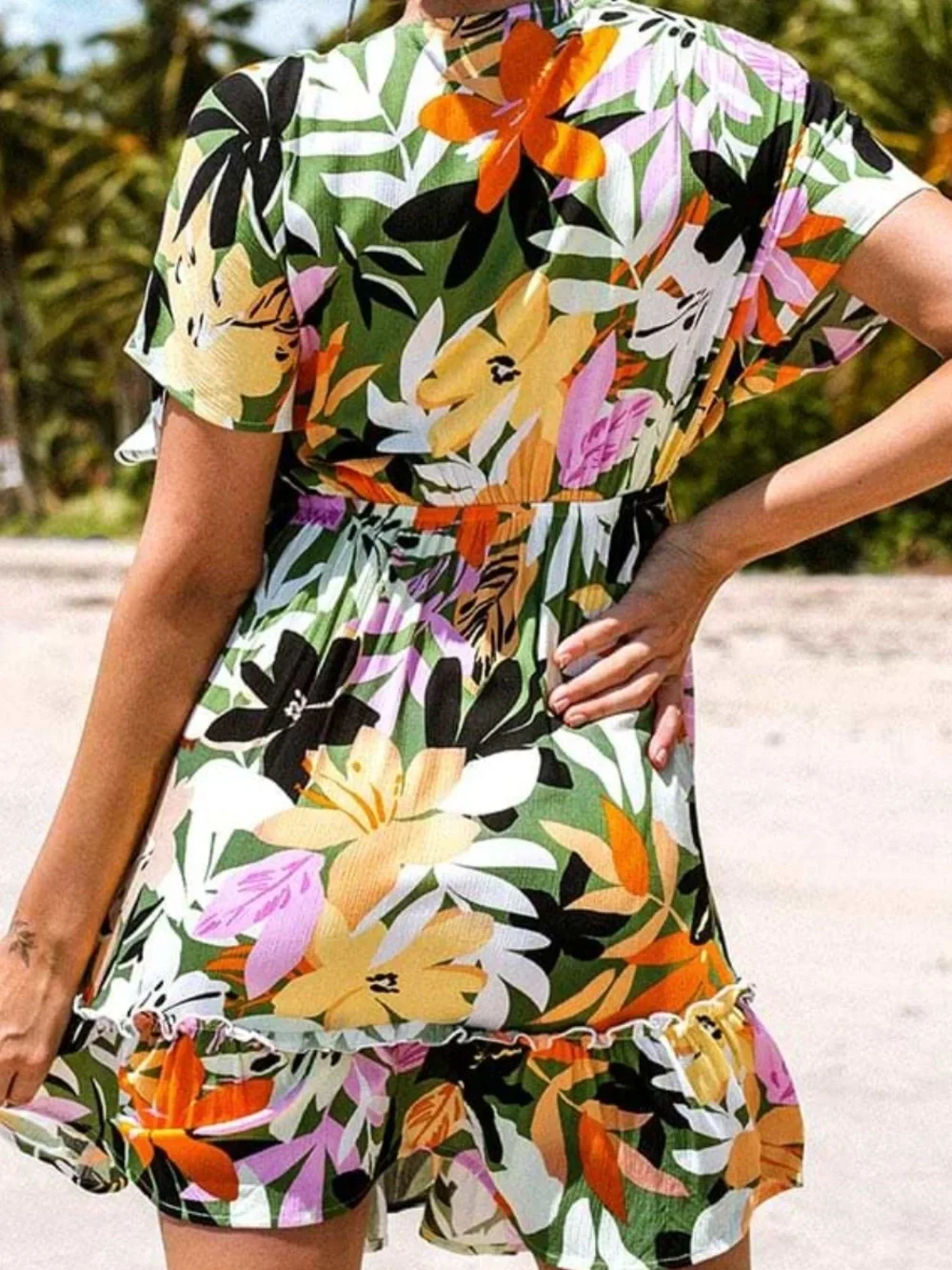 Cupshe Marlen Floral Ruffle Tie Front Dress - Picture 7 of 7